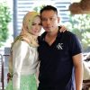 Segera Menikah, Vicky dan Angel Lelga Tak Peduli Hujatan