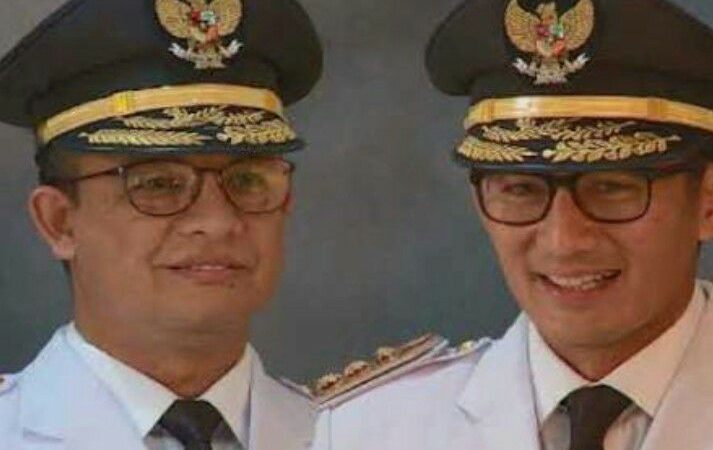 Anies Ditekan, Anies Melawan