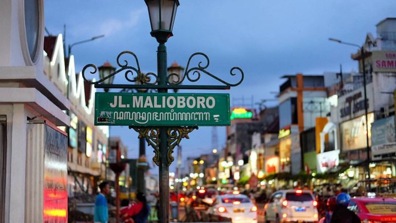 Dear Jogja, dari Kami yang Pernah Menempa Diri dan Patah Hati di Sana