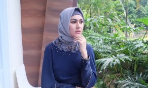 Hijrah, Kartika Putri Minta Foto Dirinya Tanpa Hijab Dihapus