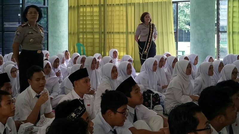 Peduli Remaja, Polisi Ajak Pelajar Lawan Hoax