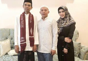 Bisa Bertemu Ustaz Abdul Somad, Syahrini Bahagia