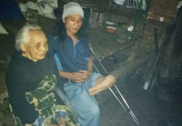 Walaupun Hanya Satu Kaki, Yasrin Mampu Hidupi Ibunya