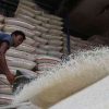 Mulai 13 April, Beras Medium Wajib Ada di Pasar