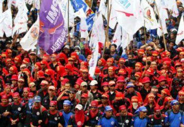 Peringati May Day, Puluhan Ribu Buruh Pastikan Turun ke Jalan