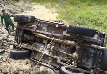 Mobil Penceramah Terbalik