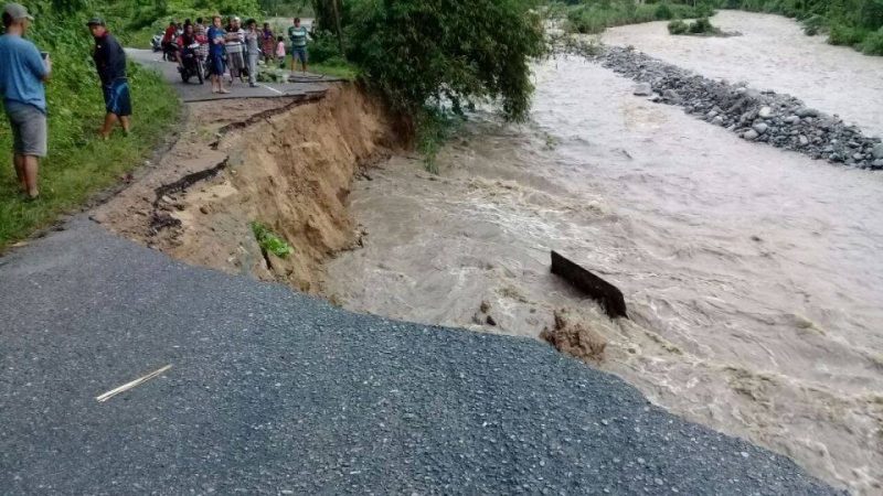 Jalan Poros Palu-Kulawi Kembali Terhubung