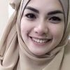 Hijrah, Nikita Mirzani Tak Ada Niat Jauhi Teman Gaul