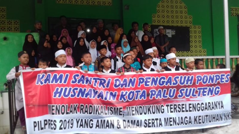 Silaturahim Tim Mabes Polri ke Ponpes Husnayain Palu