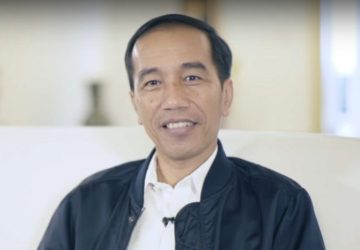 Jokowi Minta Relawannya Jangan Takut “Berkelahi”, Ini Kata Rocky Gerung