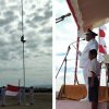 VIRAL! Bocah SMP Panjat Tiang Bendera saat Upacara HUT RI ke-73