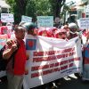 Ratusan Honorer K2 Demo di DPRD Sulteng