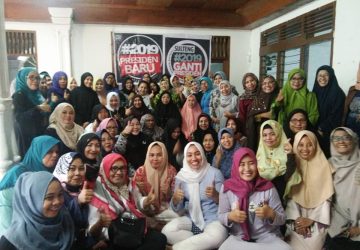 Emak-Emak di Sulteng Dukung Deklarasi #2019GantiPresiden