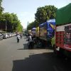 Kementan Lepas 500 Truk Bantuan Logistik dari Makassar ke Palu