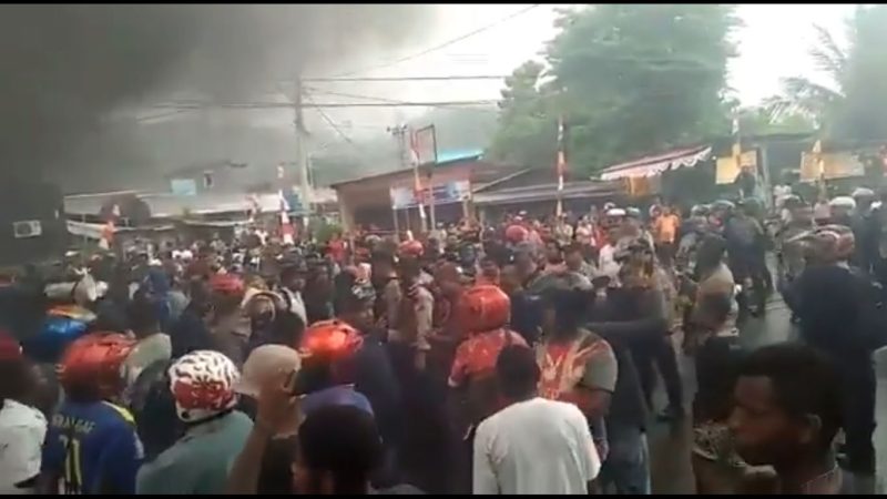 Manokwari Memanas, Kantor DPRD Papua Barat Dibakar