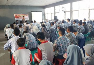 Polres Palu FGD Narkoba di SMAN 5 Palu