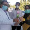 PKS Sulteng Berikan Bunga Mawar dan Nutrisi untuk Paramedis