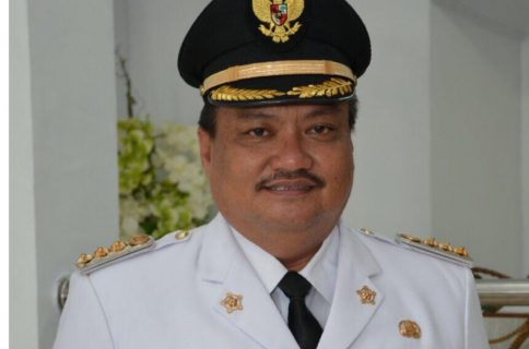 Bupati Morowali Utara Aptripel Tumimomor. Foto: Ist
