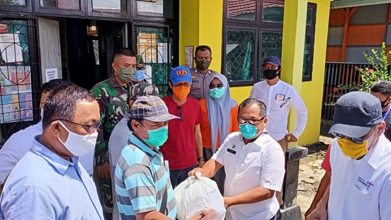 4 Kelurahan di Kabupaten Pasangkayu Dapat Sembako dari Pemprov Sulbar