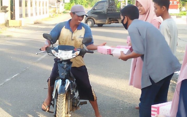 OSIS dan UKS Smandua Bone Kembali Melakukan Aksi Sosial
