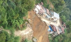 9 Rumah Rusak Berat Akibat Longsor di Palopo