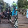 Tak Kunjung Diperbaiki, Pemuda Bolano Lambunu Tuliskan Spanduk Jembatan Cabang 3 Korban PHP