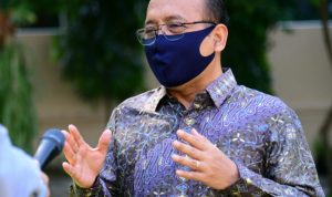 Mensesneg Tepis Isu Perombakan Kabinet