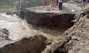 Jembatan Siaga Tinombo Selatan Putus Diterjang Banjir