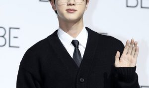 Jin BTS Kenakan Baju Murah Tapi Harga Jam Tangan Bikin Netizen Syok