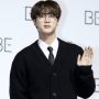 Jin BTS Kenakan Baju Murah Tapi Harga Jam Tangan Bikin Netizen Syok