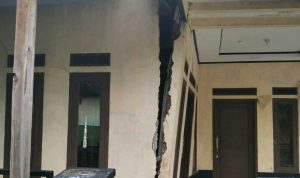 Tanah Bergerak di Cikelet, Garut, 18 Rumah Rusak