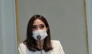 Menahan Tangis, Gisel Minta Maaf ke Gading dan Gempi