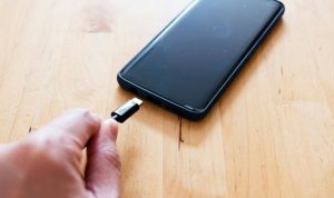 Smartphone Tanpa Charger, Samsung Susul Apple dan Xiaomi