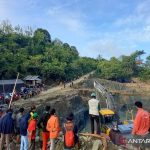 Basarnas Evakuasi Korban Longsor Tambang Emas di Buranga
