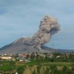 Gunung Sinabung Erupsi, Masyarakat Diminta Waspada