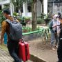 KPK Bawa 3 Koper Hasil Penggeledahan di Kantor Gubernur Sulsel