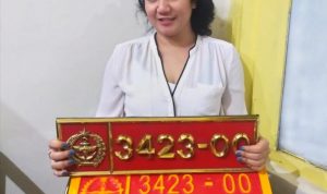 Wanita Viral Pamer Pelat TNI Palsu Ditangkap