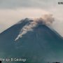 Gunung Merapi Keluarkan Guguran Awan Panas dengan Jarak Luncur 1,2 Km