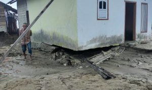 Enam Rumah Rusak Berat Akibat Banjir di Kecamatan Tomini