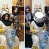Kocak! Emak-Emak Berhijab Ini “Konser” Gambus Dengan Peralatan Dapur