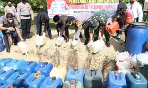 Penghujung Tahun, Polres Sigi Musnahkan Ribuan Liter Miras