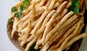 Cara Membuat Kue Bawang Lengkap dengan Resepnya
