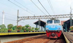 Penumpang KRL Sudah Bisa Duduk Tanpa Jarak
