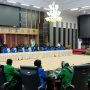 Ketua DPRD Sulteng Temui Masa Aksi Aliansi Mahasiswa Se Kota Palu