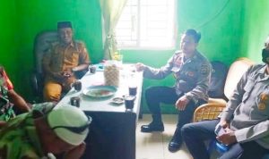 Suasana Lebaran, Kapolsek Biromaru Silaturahmi Bersama Kades Soulowe Tara