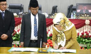 DPRD Sulteng Paripurna Penyerahan LHP BPK