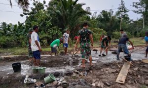 Satgas TMMD ke 113 Kodim 1505/Tidore Kerjakan Gorong-Gorong Secara Gotong Royong