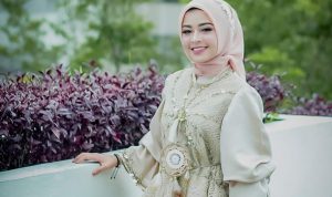 Sosok Windu Nuri Illahi, Wanita Asal Padang di Ajang Pemilihan Putri Hijab Nusantara 2022