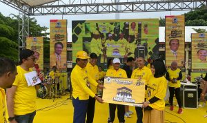 Ribuan Warga Palu Kuningkan Vatulemo Peringati HUT Partai Golkar ke 58 Tahun