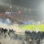 Ngeri! Rusuh di Stadion Kanjuruhan Lebih 100 Orang Meninggal